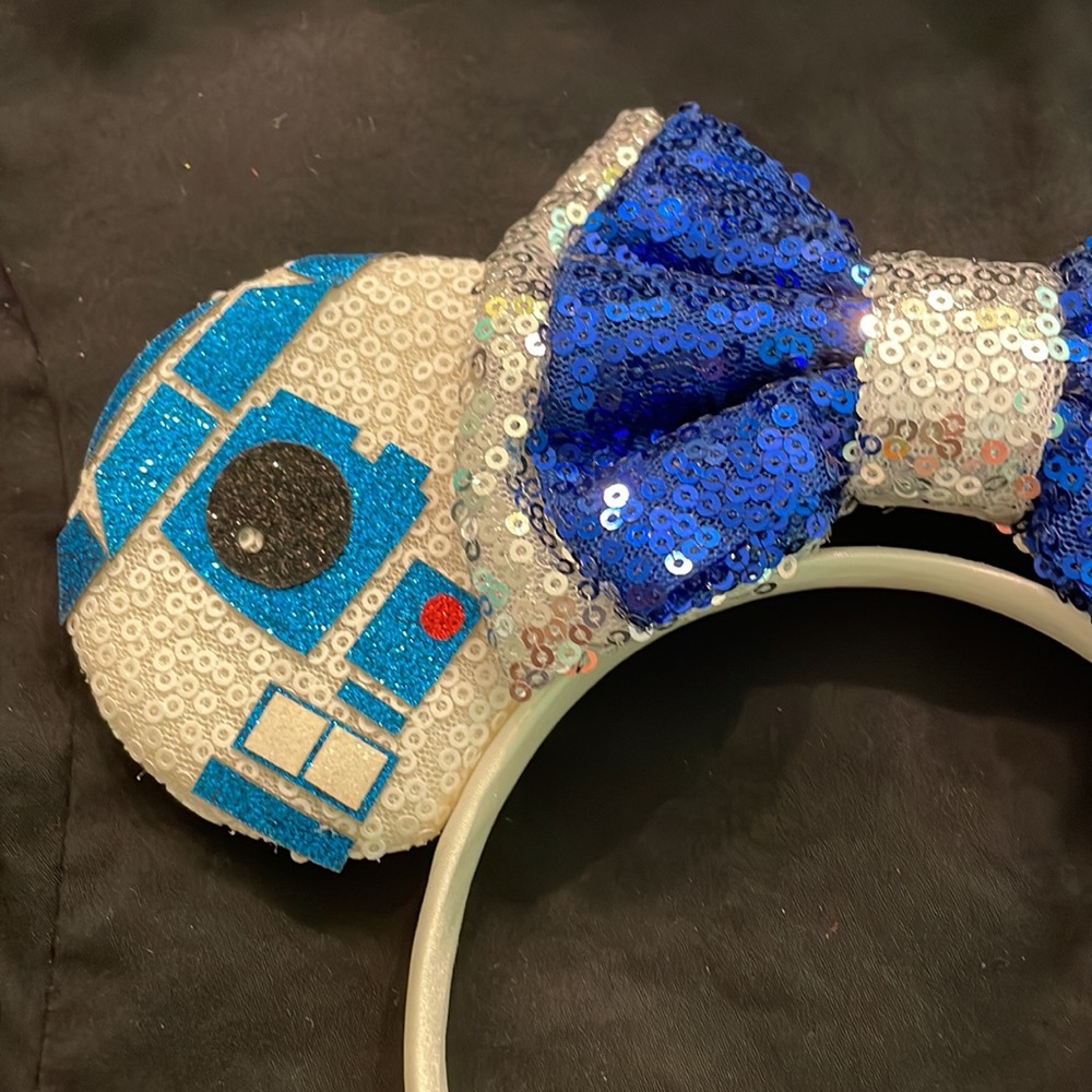Mickey Mouse Ears - Picture 3 of 4